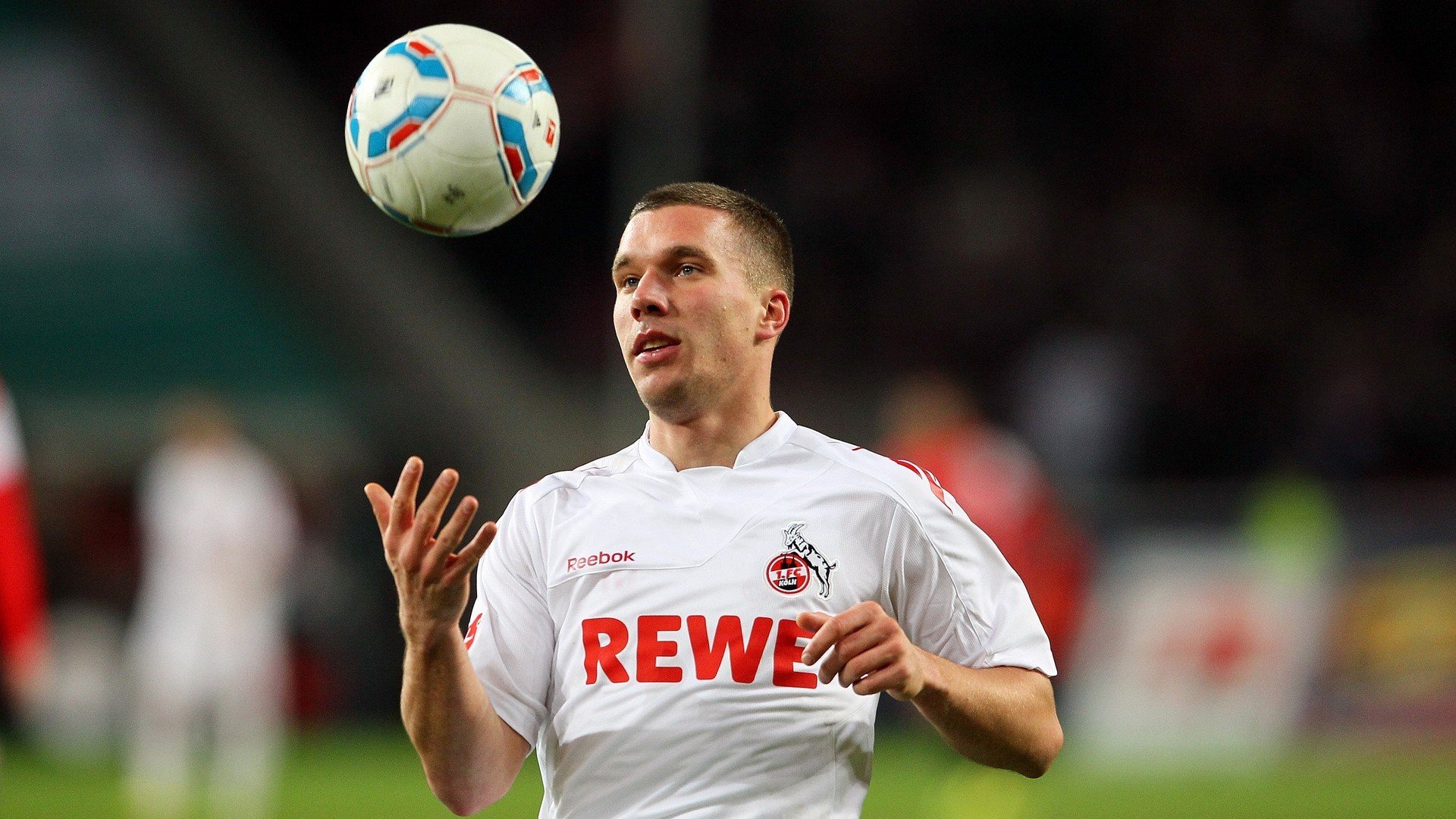 全景直播技术提升观赛沉浸感,让全球球迷零距离体验比赛,vr全景直播方案